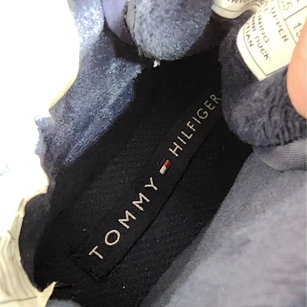 Tommy Hilfiger Danni Duck Boots Kids Size 7 White All-Weather Winter Rain Durabl